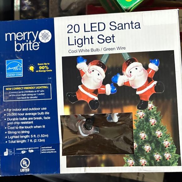 Merry Brite Santa Claus Indoor/Outdoor LED String Christmas Tree Lights 6ft. - Picture 1 of 6